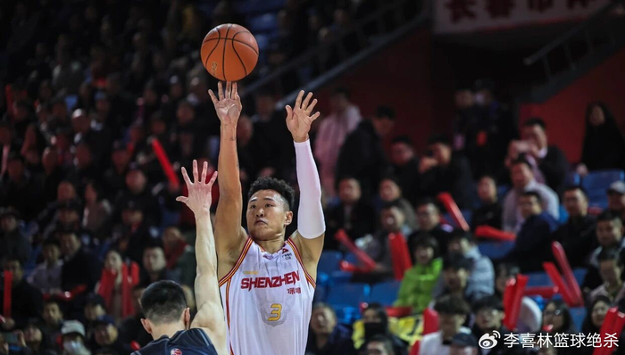 Worlds 2025-轰29分+7记三分！中国男篮29岁王牌崛起：效率值超胡金秋剑指MVP|贺希宁|三分球|常规赛|深圳男篮|广州男篮_新浪体育_新浪新闻